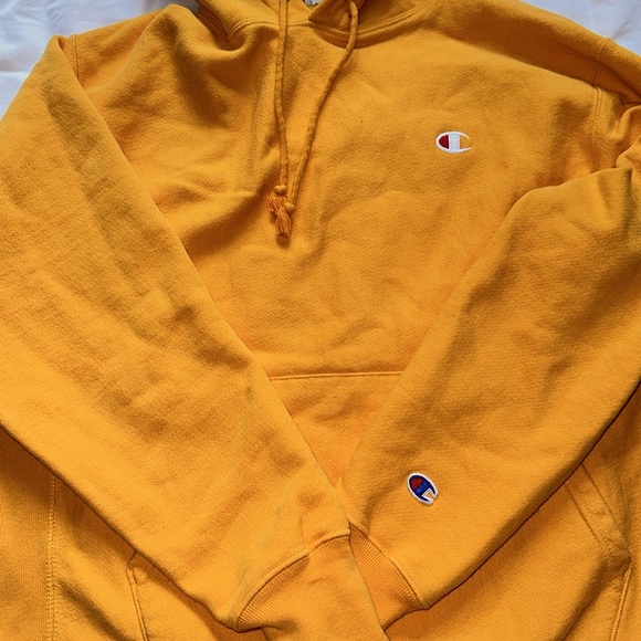 Reverse weave champion hoodie - Picture 2 of 6